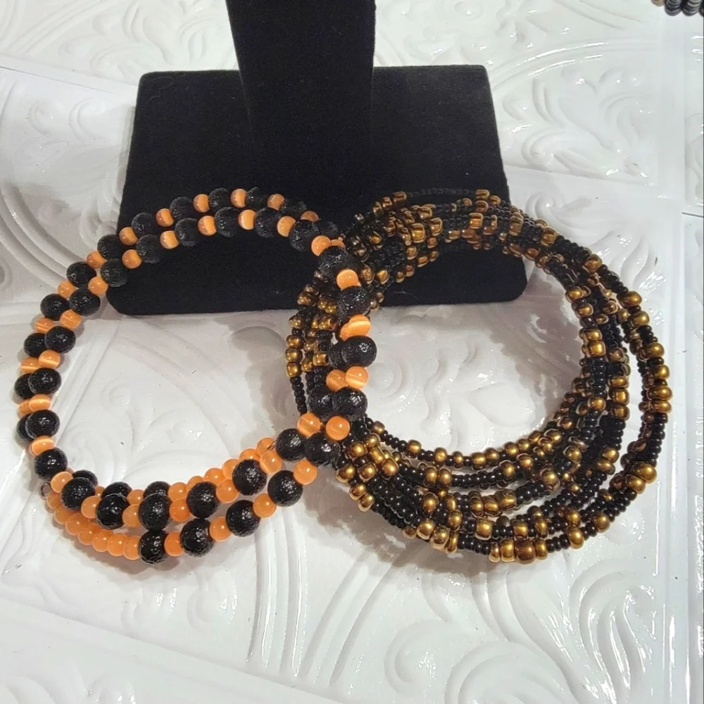 Lot Of 8 Beaded Bracelets